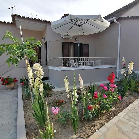 Villa Nikolaou Parga Exterior foto