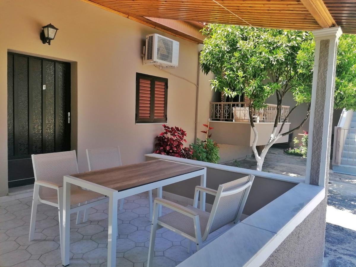 Villa Nikolaou Parga Exterior foto