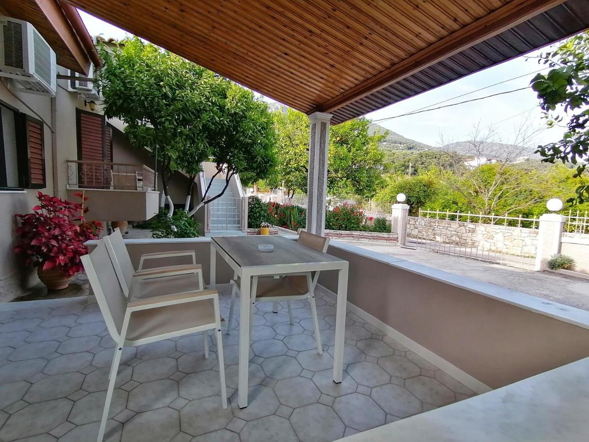 Villa Nikolaou Parga Exterior foto